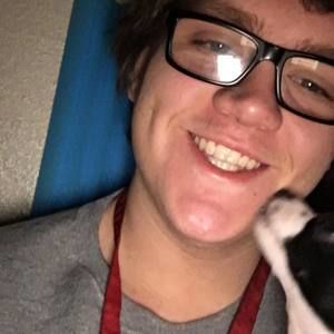 Meet your Posher, Eric